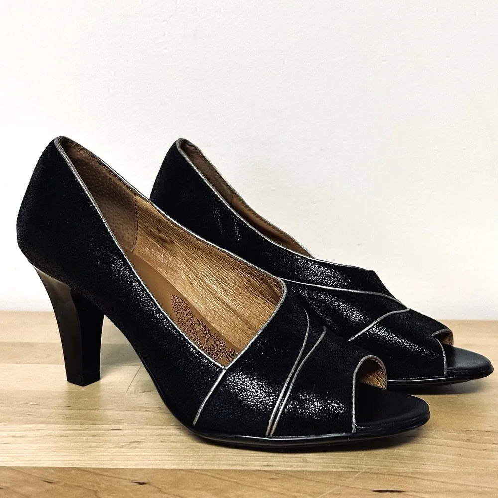 Sofft Black Leather Pumps Sz8M Crackle Metallic Suede Peep Toe Heels Comfort